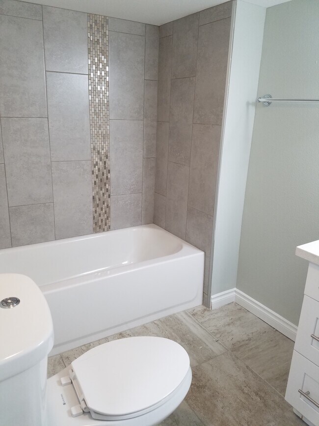 Building Photo - 9253 51st Ave S