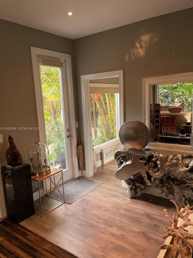 Building Photo - 2654 SW 25th Ter