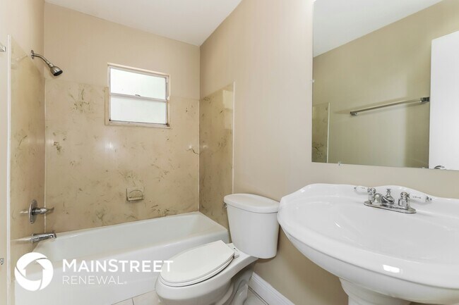 Building Photo - 2234 Village Ct