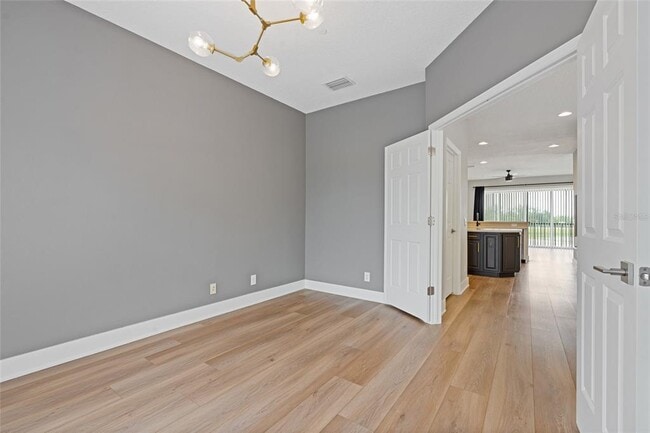 Building Photo - 1129 Venetian Harbor Dr NE