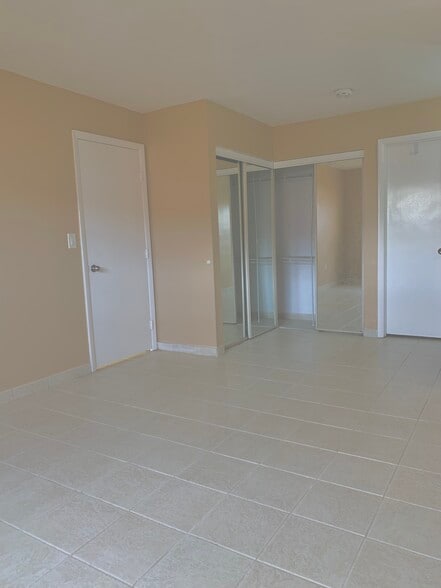 Master Bedroom - 13566 SW 11th Ln