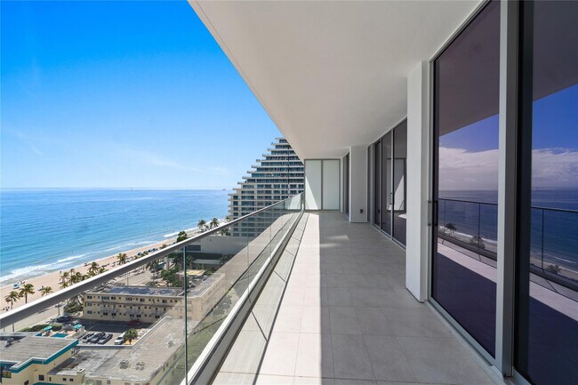 Building Photo - 153 N Seabreeze Blvd