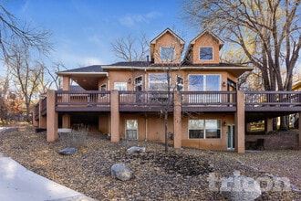 Building Photo - 733 Orion Dr