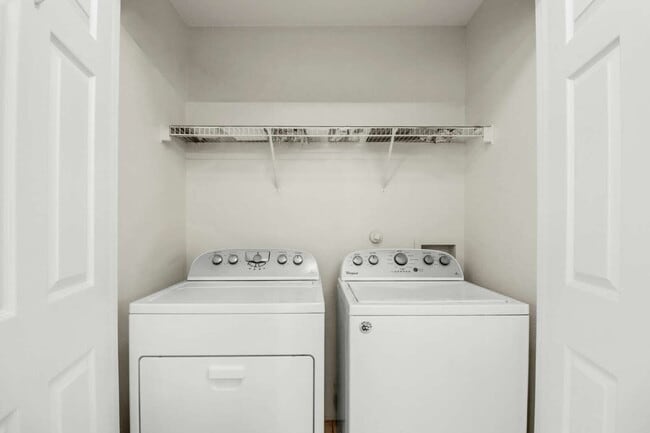 Building Photo - Desirable end unit.