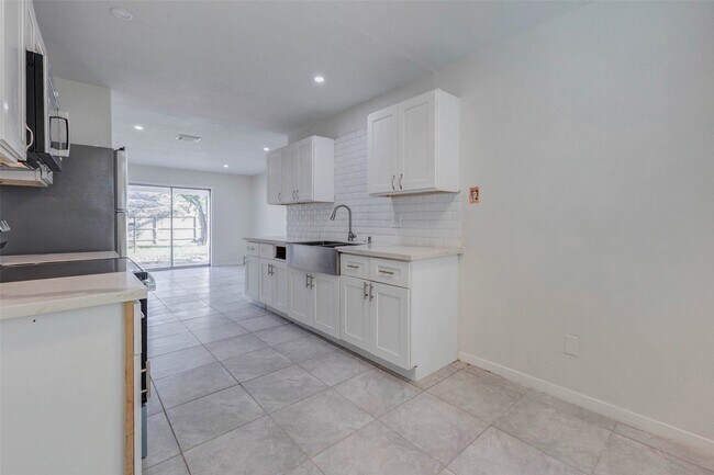 Building Photo - 7622 Williams St