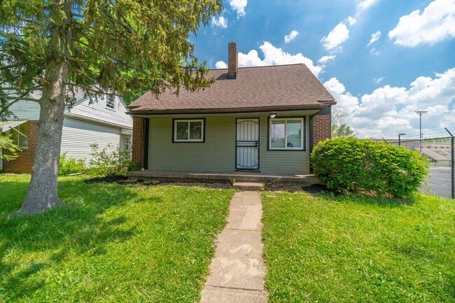 Primary Photo - 2200 Homestead Dr