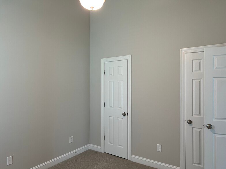 Building Photo - 4323 Blazing Star Ln