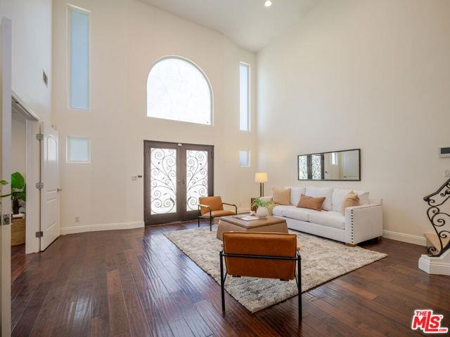 Building Photo - 5417 Allott Ave