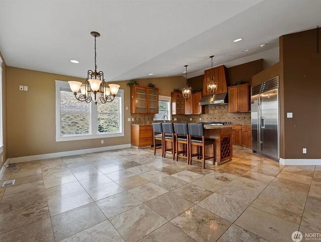 Building Photo - Home with a view for rent in Ephrata