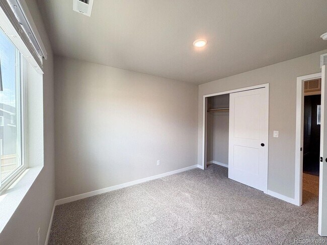 Building Photo - 22325 Cattlemen Run