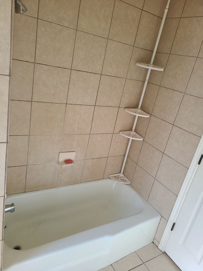 Building Photo - 3 bedroom 2 bathroom house in 76133