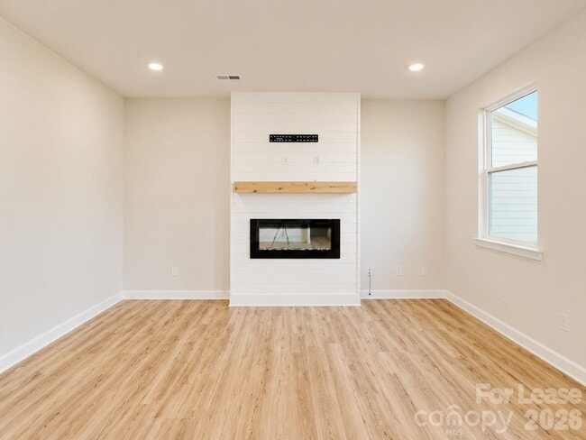 Building Photo - 5030 Markfield Ln