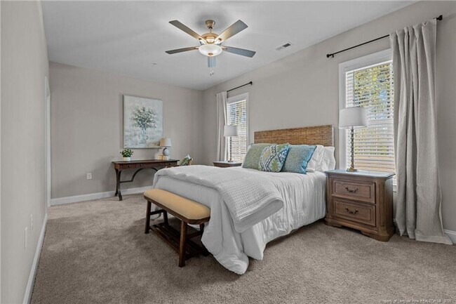 Building Photo - Anderson Creek Club  Golf Course View - Co...