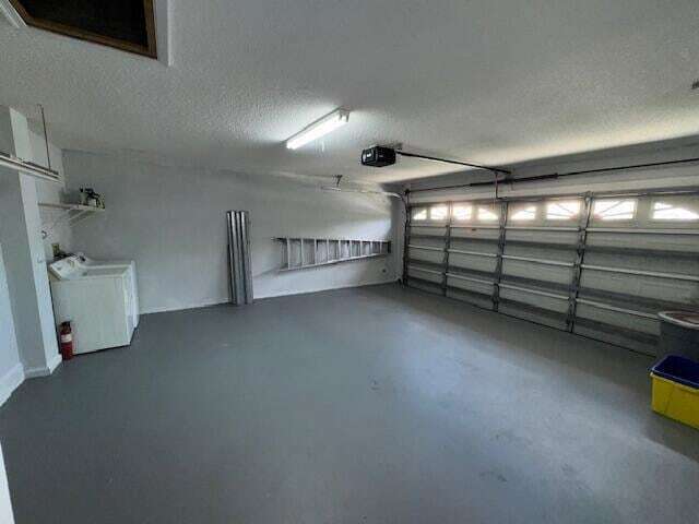 Building Photo - 1883 Oak Berry Cir