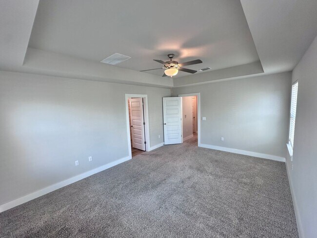 Building Photo - Modern 3-Bedroom, 2.5-Bathroom in Easton Park!