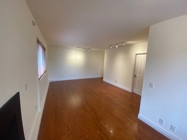 Building Photo - 340 Bishop Ave