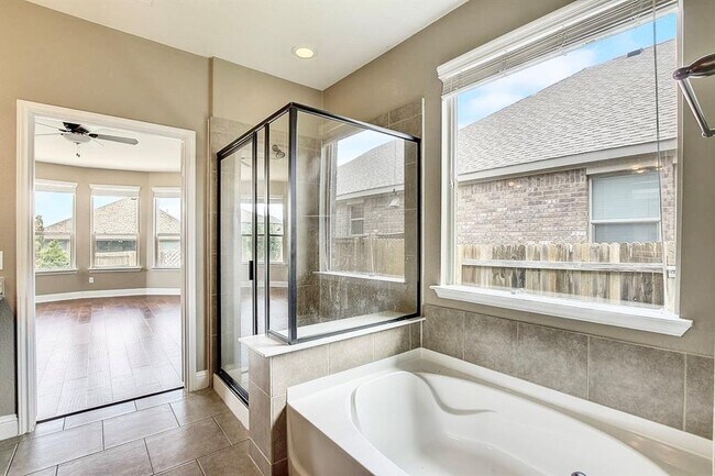 Building Photo - 3433 De Torres Cir