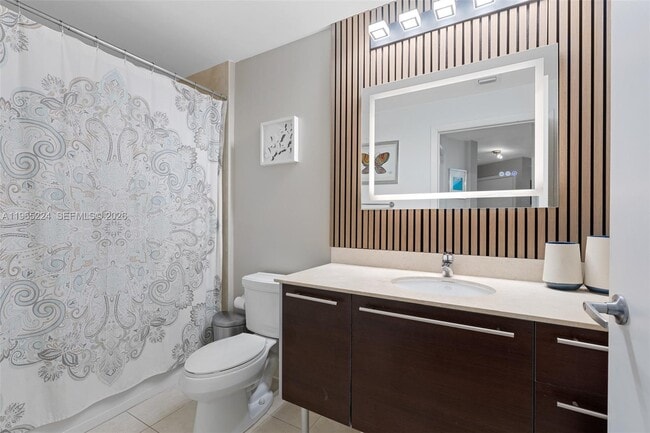 Building Photo - 1900 N Bayshore Dr