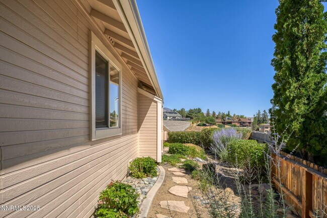 Building Photo - 2255 Wide Horizon Dr