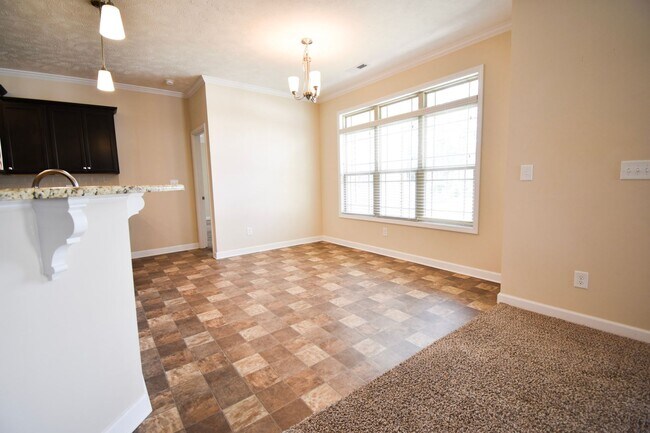 Building Photo - 4 Bedroom 3 Bathroom No Pets