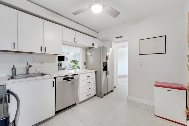 Building Photo - 299 NW 52nd Terrace