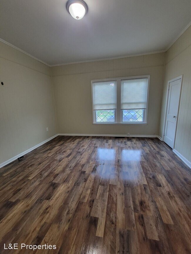 Building Photo - 3 br, 1 bath House - 12715 Moores Chapel Road