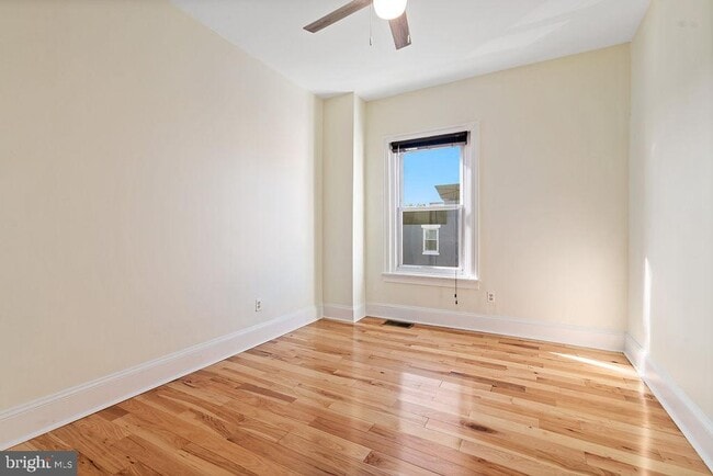 Building Photo - 2738 Poplar St