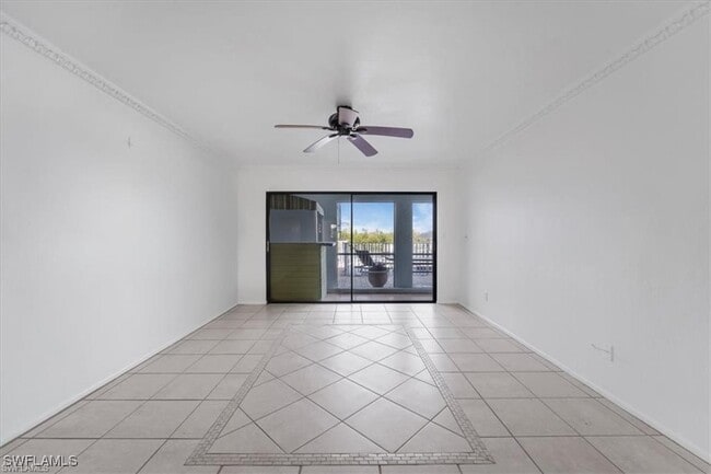 Building Photo - 4826 SW 29th Ave