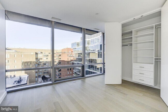 Building Photo - 1111 24th St NW