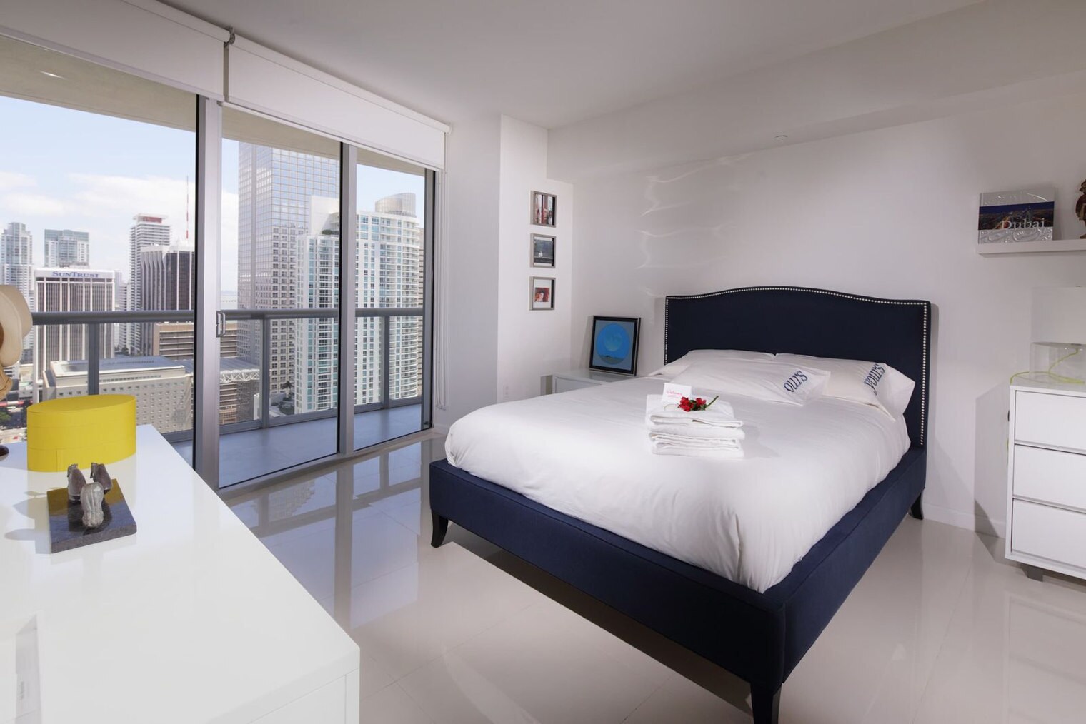 Building Photo - 485 Brickell Ave