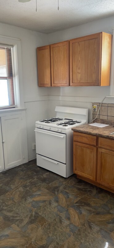 Building Photo - 3968 Keokuk St