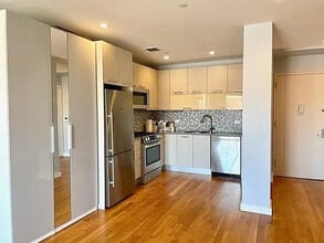 Building Photo - 8629 Bay Pkwy