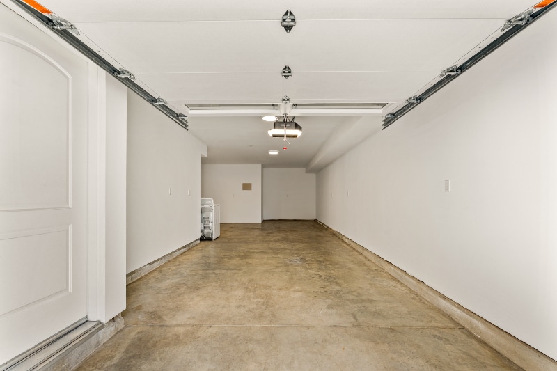 Building Photo - 4927 1/2 Kester Ave