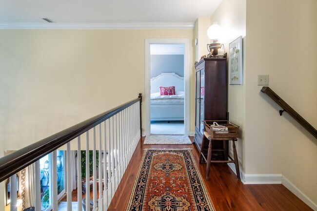 Building Photo - Immaculate Snee Farm Townhome for Rent!