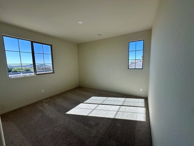 Building Photo - 13726 W Whisper Rock Trail