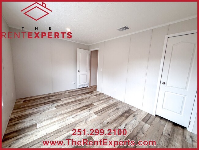 Building Photo - 4883 Christopher Rd