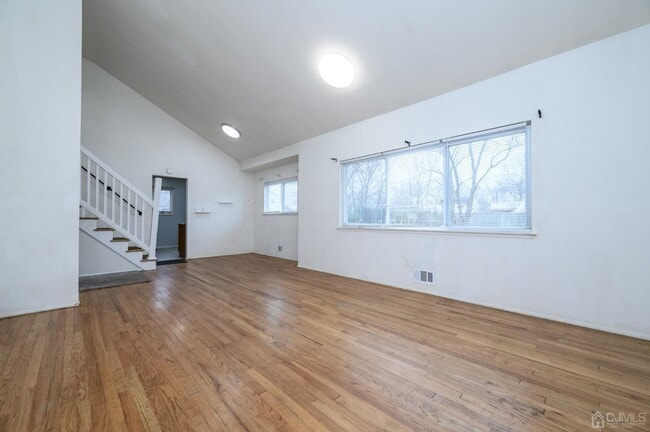 Building Photo - 186 Central Ave