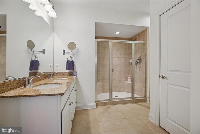 Building Photo - 452 Exchange Avenue