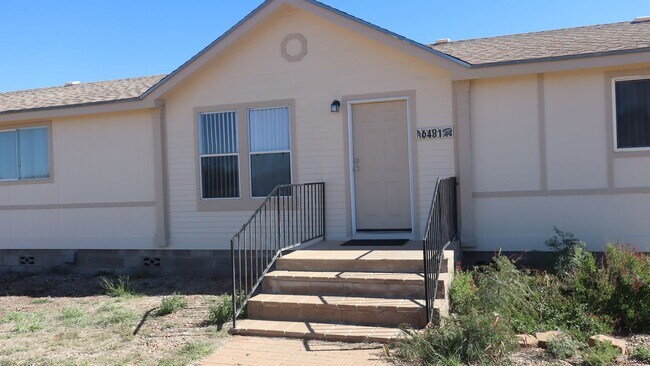 Building Photo - Acreage