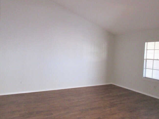 Building Photo - 12321 Patron Dr