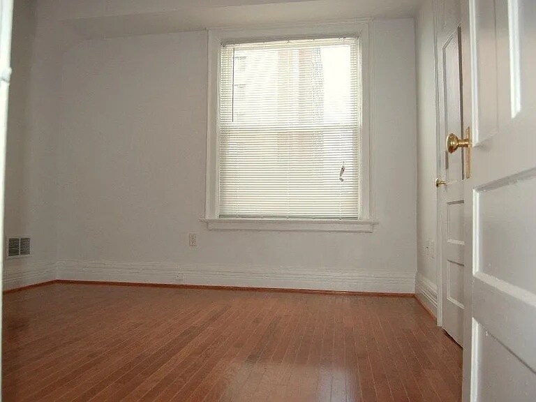 Building Photo - 485 Elmwood Ave