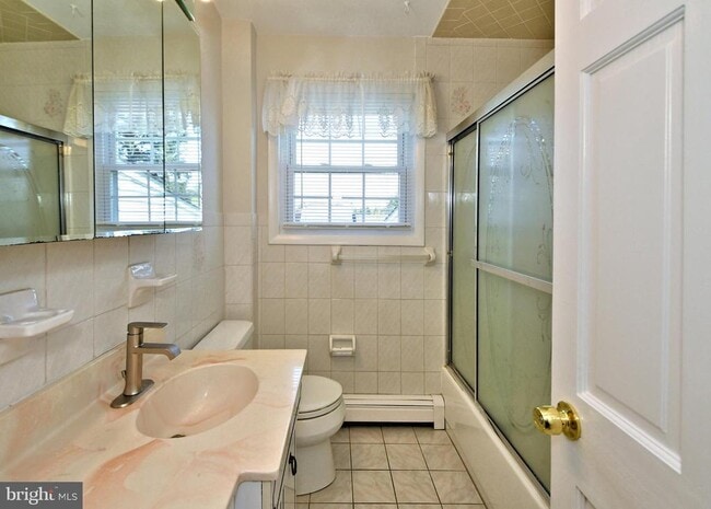 Building Photo - 436 Anthony Rd