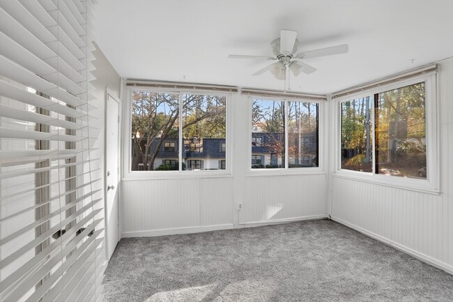 Building Photo - 80 Montre Square NW