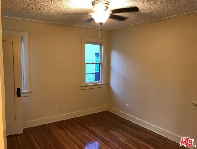 Building Photo - 3615 Edenhurst Ave