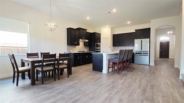Building Photo - 2932 Log Cabin Dr