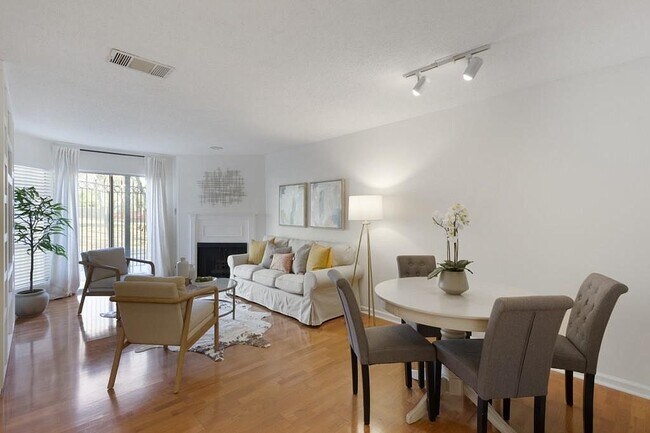 Building Photo - 209 14th St NE