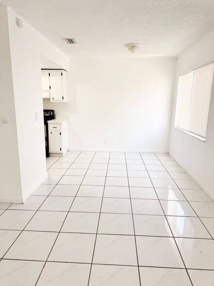 Primary Photo - 2214 NW 58th Ave