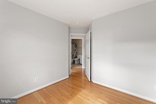 Building Photo - 13700 Barksdale Dr