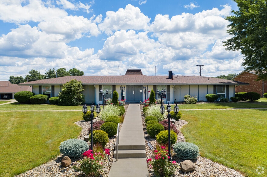 Central Park West Apartments & Townhomes 4661B New Hampshire Ct