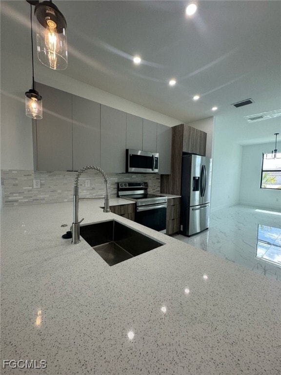 Building Photo - 306 NW 27th Ave